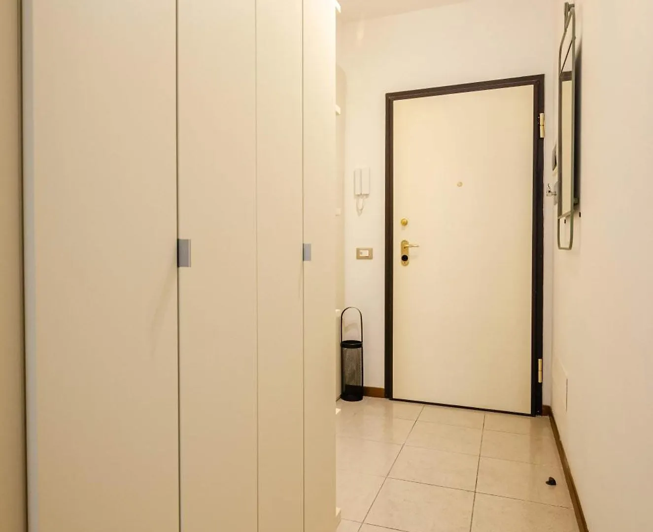 Apartment Large And Bright Studio In The Heart Of Bologna